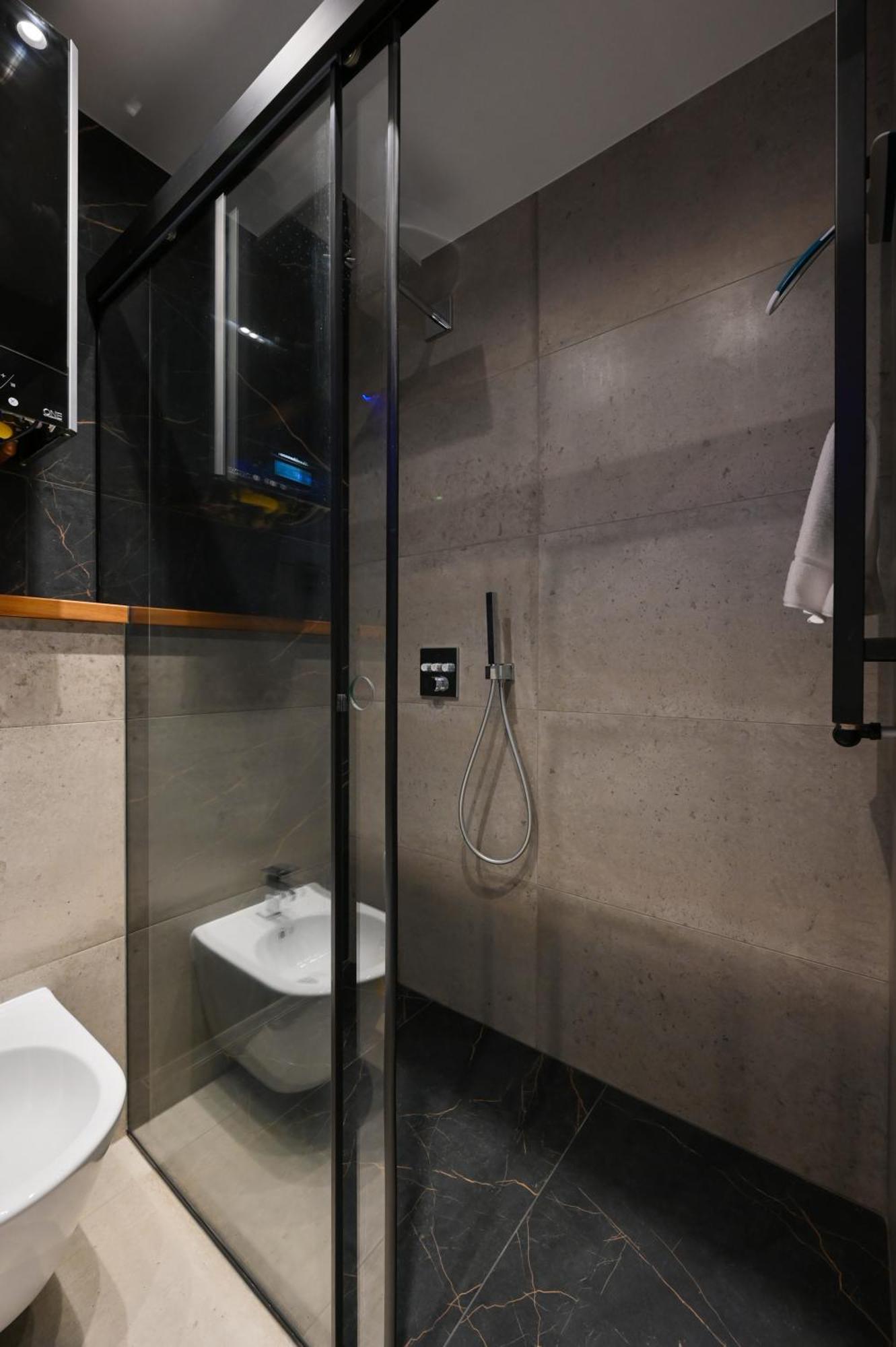 Rentplanet - Apartament Kasztelanska Cracovia Esterno foto