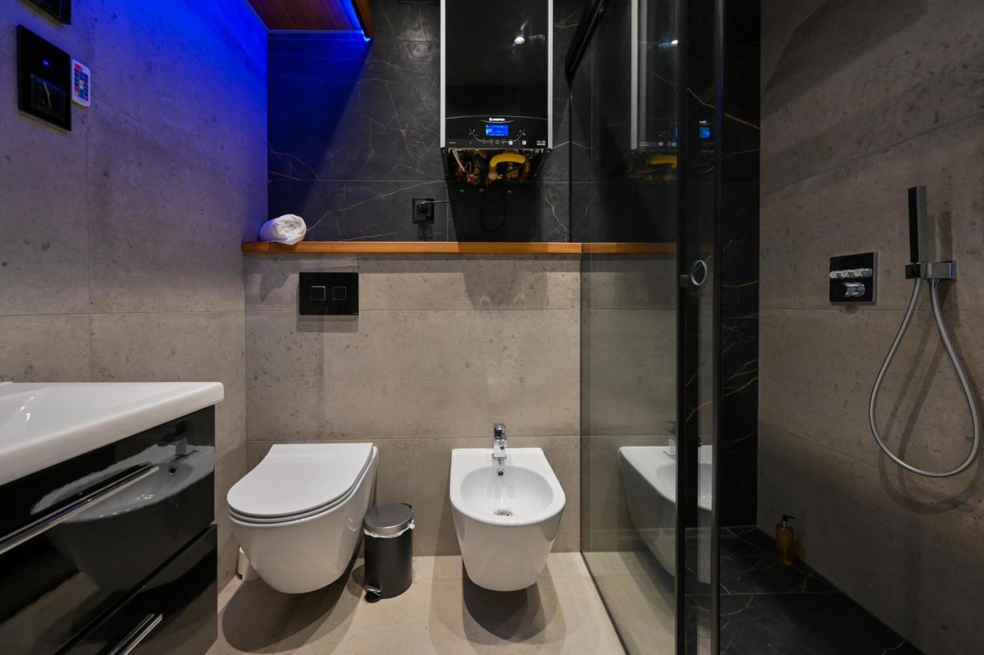 Rentplanet - Apartament Kasztelanska Cracovia Esterno foto